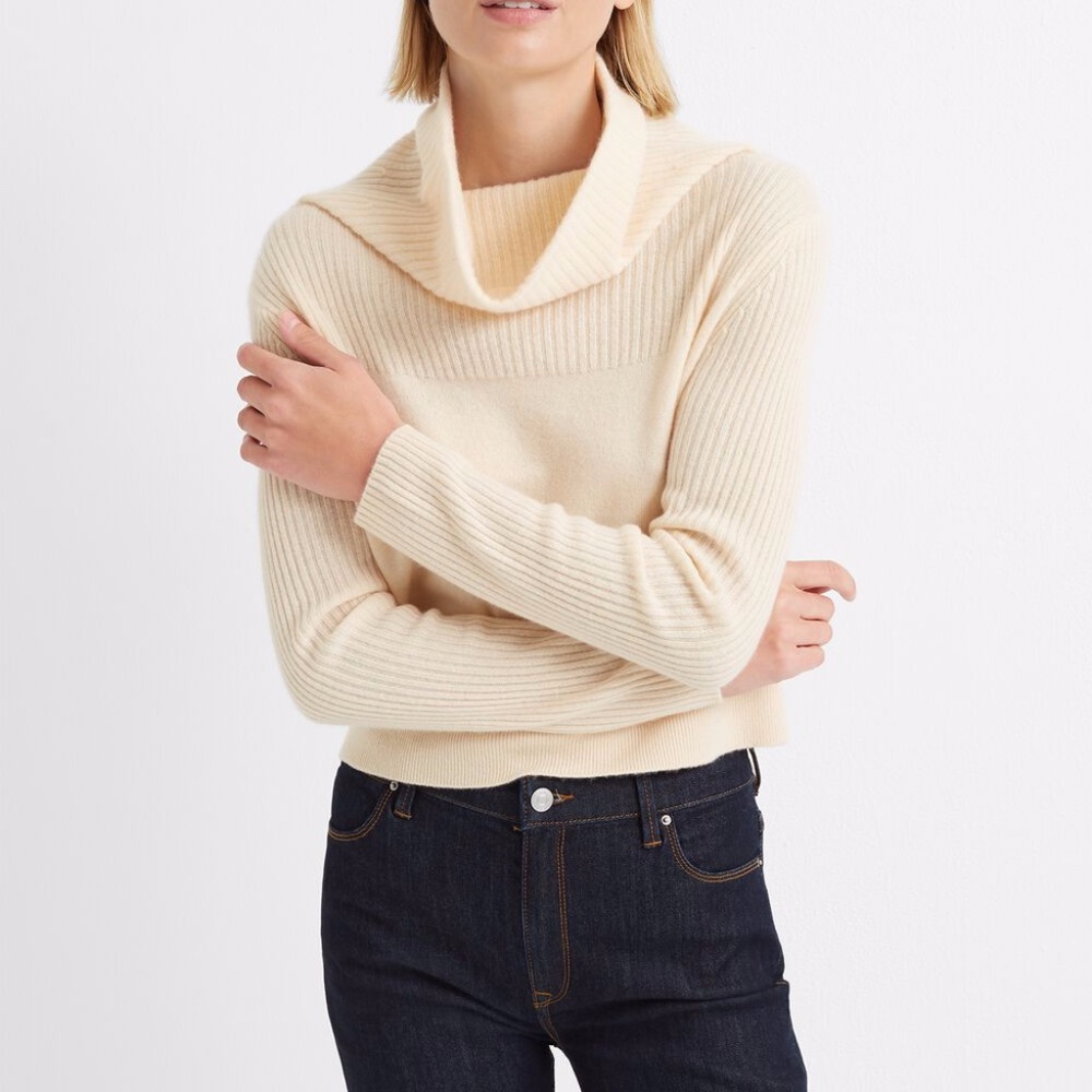 Ribbed Cowlneck Butter Creme Club Monaco NWT